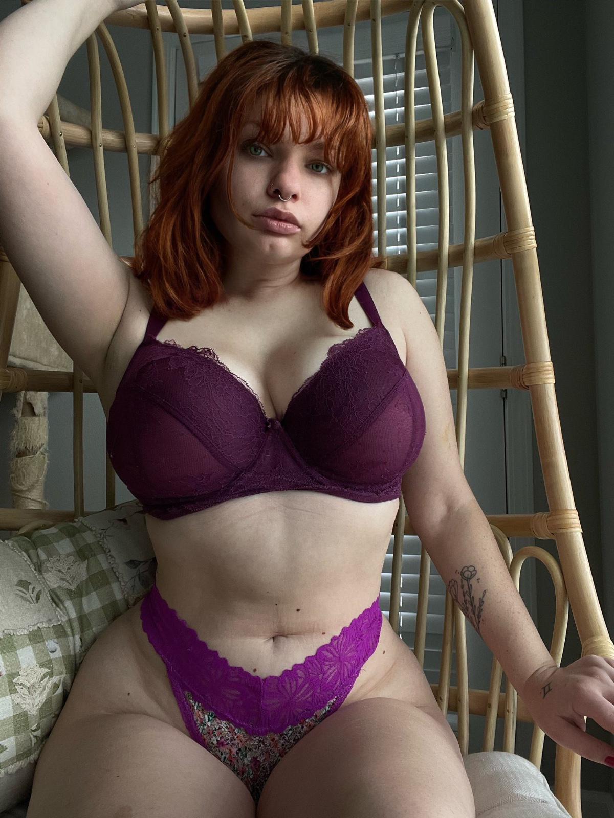 I AM AVAILABLE FOR STRICTLY HookUps. INSTGRM: REDHEADANNABEL